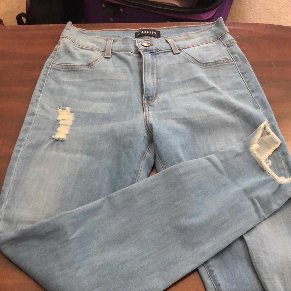 Light wash jeans